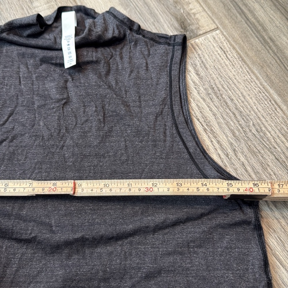 Lululemon Twist‎ & Reach Mock Neck Black Tank size 4 - Picture 8 of 9